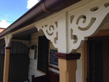 A Settler's Cottage - Accommodation Burleigh 0