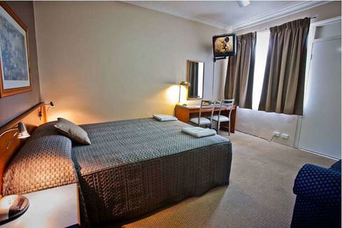 Abbotsleigh Motor Inn - Accommodation Burleigh 4