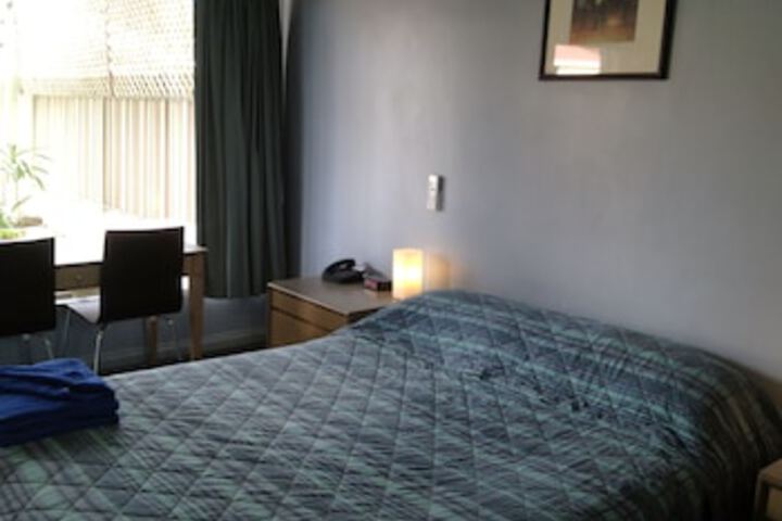  Accommodation Burleigh