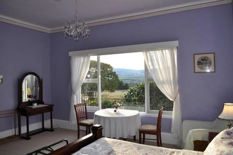 Roslyn House B & B - Accommodation Burleigh 6