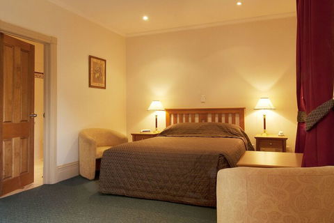 Loxton Community Hotel Motel - Accommodation Burleigh 7