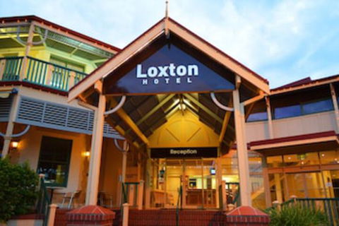 Loxton Community Hotel Motel - Accommodation Burleigh 0