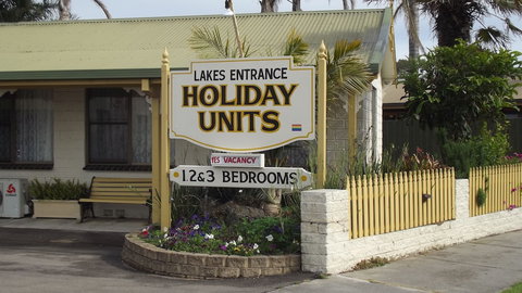 Lakes Entrance Holiday Units - Accommodation Burleigh 3