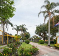Lazy Acre Log Cabins - Accommodation Burleigh