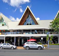Airlie Waterfront Accommodation - Accommodation Burleigh