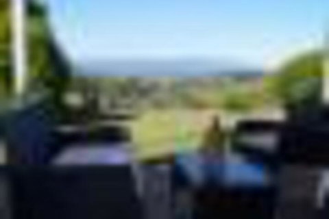 Eagles View Bed & Breakfast - Accommodation Burleigh 4