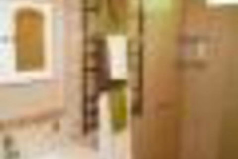 Eagles View Bed & Breakfast - Accommodation Burleigh 5