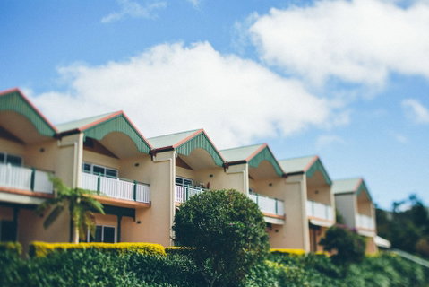 Tinaroo Lake Resort - Accommodation Burleigh 2