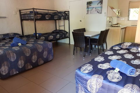 Mango Tree Motel - Accommodation Burleigh 5