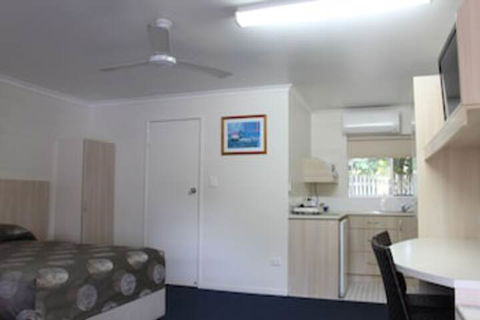Mango Tree Motel - Accommodation Burleigh 0