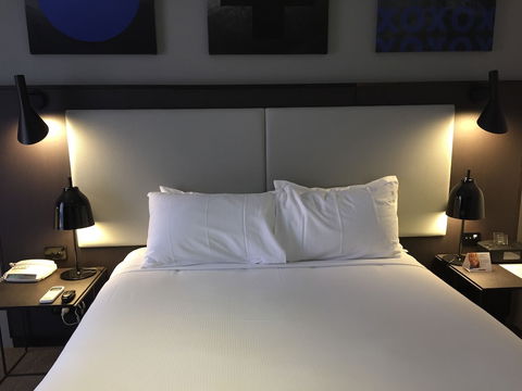CKS Sydney Airport Hotel - Accommodation Burleigh 6
