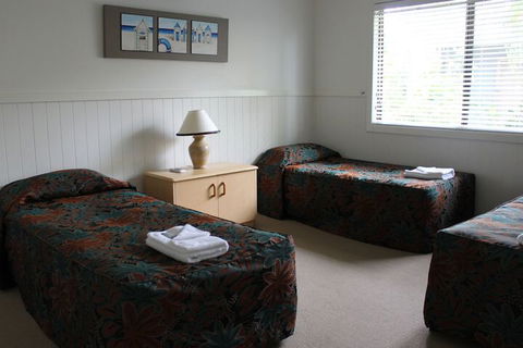 Sanctuary Lakes Fauna Retreat - Accommodation Burleigh 6