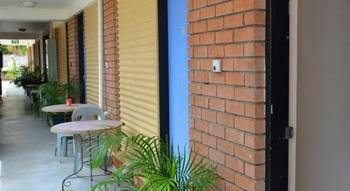 Barramundi Lodge - Accommodation Burleigh 1