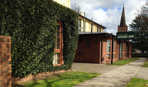 Seaton Arms Motor Inn - Accommodation Burleigh 0