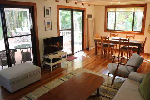 A Beach House At Byron - Accommodation Burleigh 6