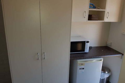 Colonial Inn Tamworth - Accommodation Burleigh 7