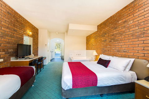 Thurgoona Country Club Resort - Accommodation Burleigh 4