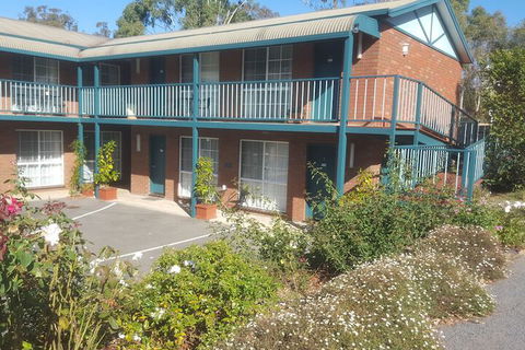 Hepburn Springs Motor Inn - Accommodation Burleigh 2