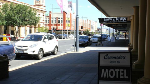 Commodore Motor Inn Albury - Accommodation Burleigh 0