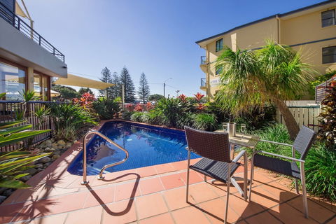 Yamba Beach Motel - Accommodation Burleigh 6
