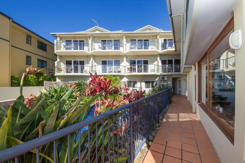 Yamba Beach Motel - Accommodation Burleigh 0