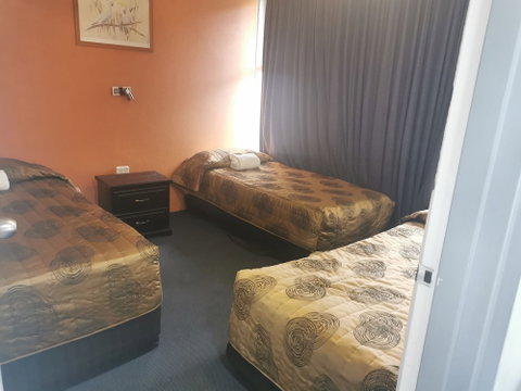 Central Motel Ipswich - Accommodation Burleigh 6