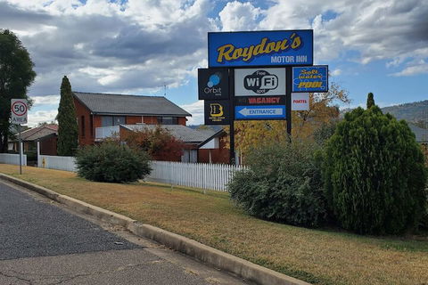 Roydons Motor INN - Accommodation Burleigh 1