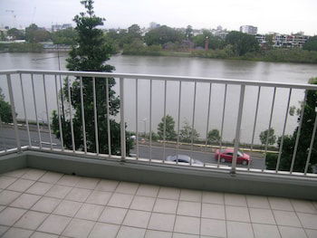 Fairthorpe Apartments - Accommodation Burleigh 0