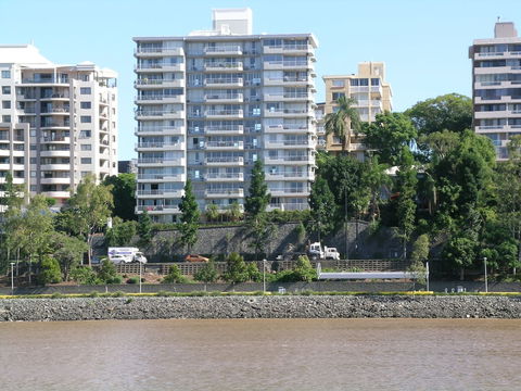 Fairthorpe Apartments - Accommodation Burleigh 1