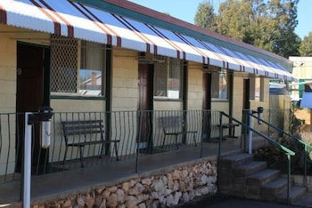Peak Hill Golden Peak Budget Motel - Accommodation Burleigh 0