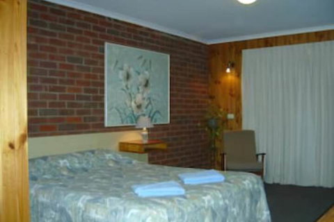Tooleybuc Country Roads Motor Inn - Accommodation Burleigh 0