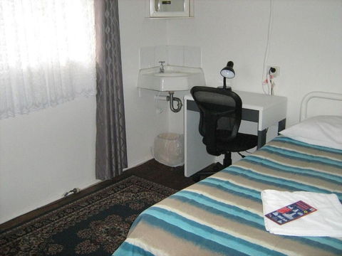 Kookaburra Inn - Accommodation Burleigh 4