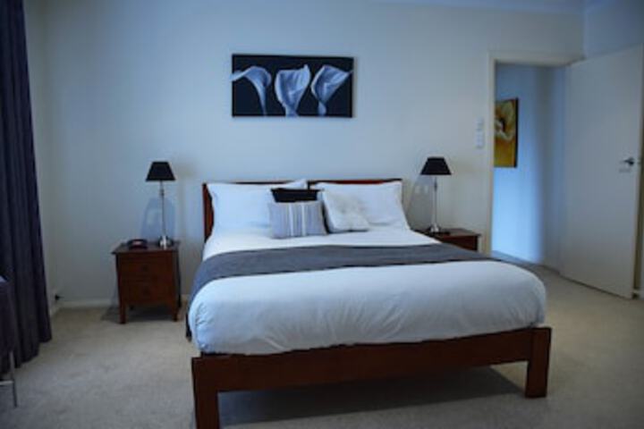 Tooraweenah NSW Accommodation Burleigh