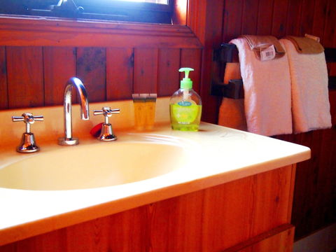 Ferndale - Accommodation Burleigh 5