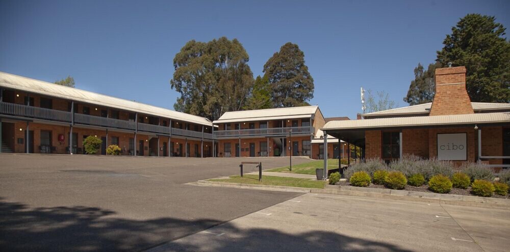 Bega NSW Accommodation Burleigh