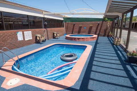 Elm Court Motel - Accommodation Burleigh 1