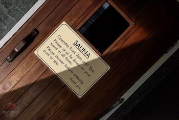 Attunga Alpine Lodge And Apartments - Accommodation Burleigh 4