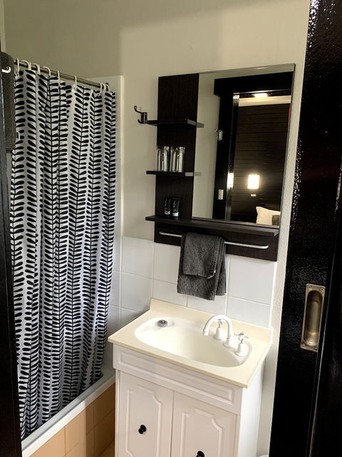 Attunga Alpine Lodge And Apartments - Accommodation Burleigh 6