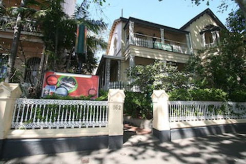 Original Backpackers - Accommodation Burleigh 1