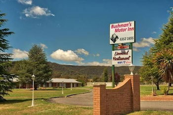 Bushmans Motor Inn - Accommodation Burleigh 1