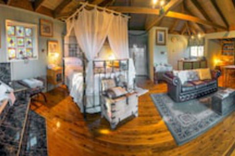 Observatory Cottages - Accommodation Burleigh 0