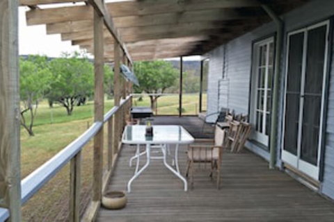 Kinross Metcalfe Farm - Accommodation Burleigh 0