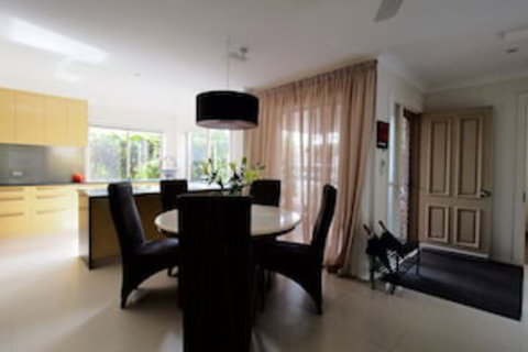 Akai Hana - Accommodation Burleigh 0