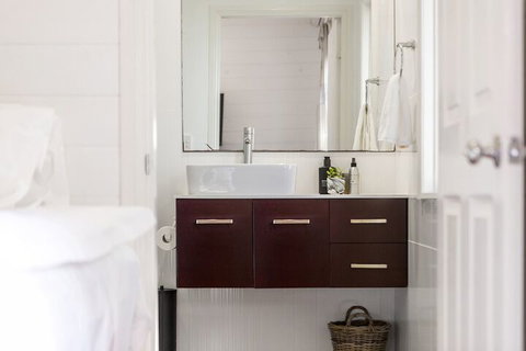 Aaloka Bay - Accommodation Burleigh 7