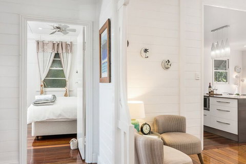Aaloka Bay - Accommodation Burleigh 6