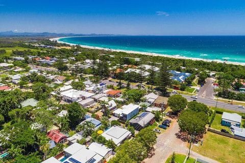 Aaloka Bay - Accommodation Burleigh 2