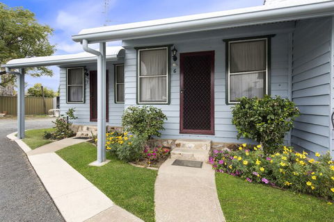 Canberra Ave Villas - Accommodation Burleigh 3