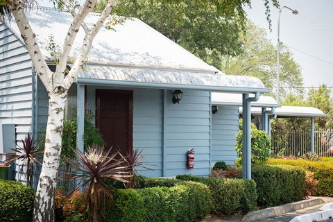 Canberra Ave Villas - Accommodation Burleigh 4