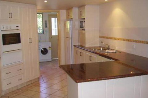 Beach Haven 4 - Accommodation Burleigh 3