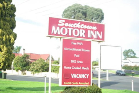 Bega Southtown Motor Inn - Accommodation Burleigh 0